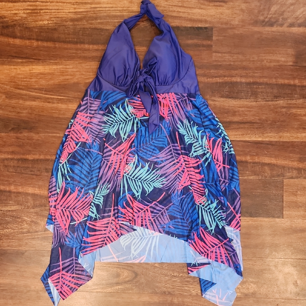 2XL Tropical 2pc Halter Swimwear with Leaf Print